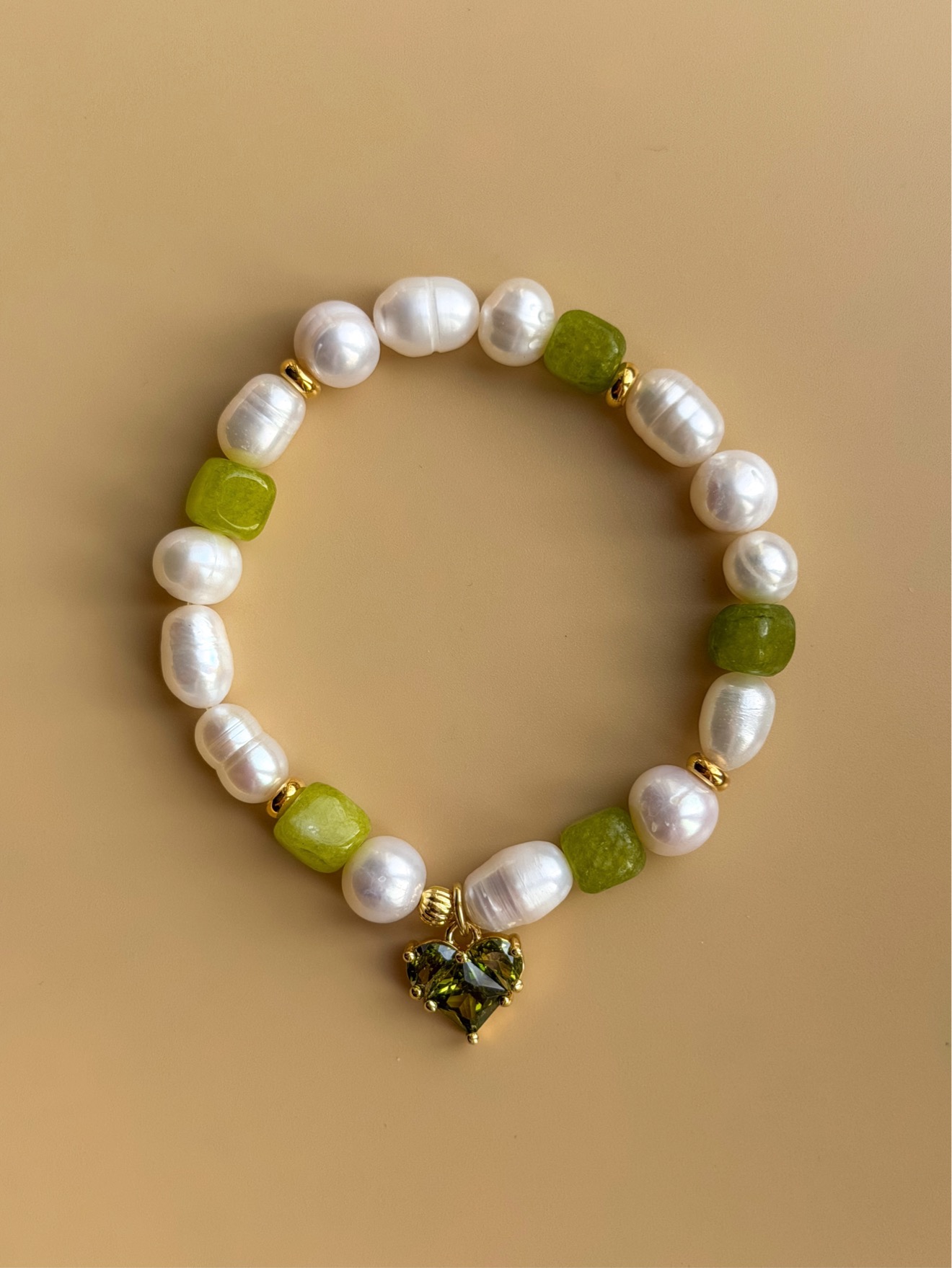 Браслет из микса жемчуга с кристальным сердцем
