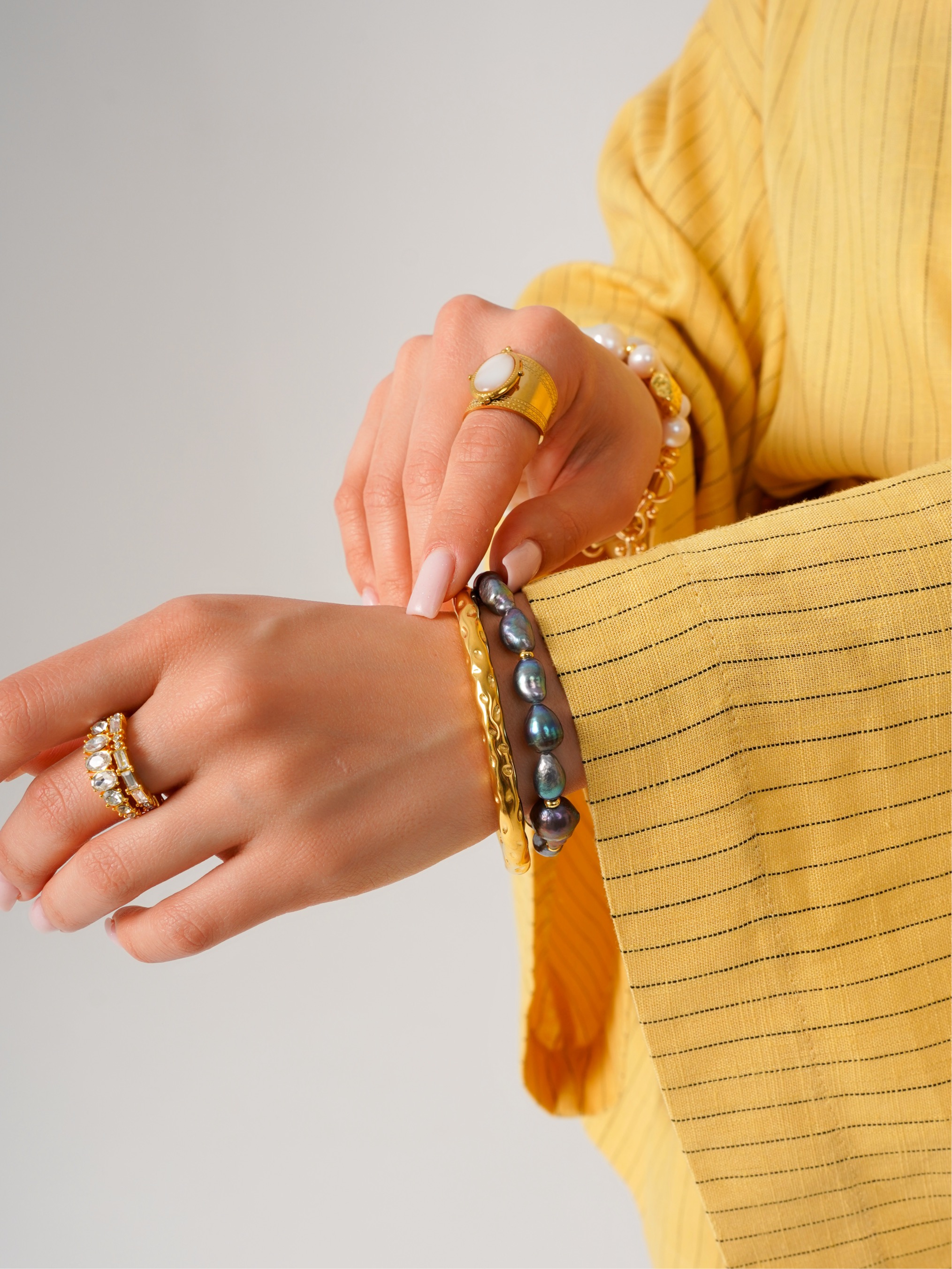 Браслет из фиолетового барочного жемчуга