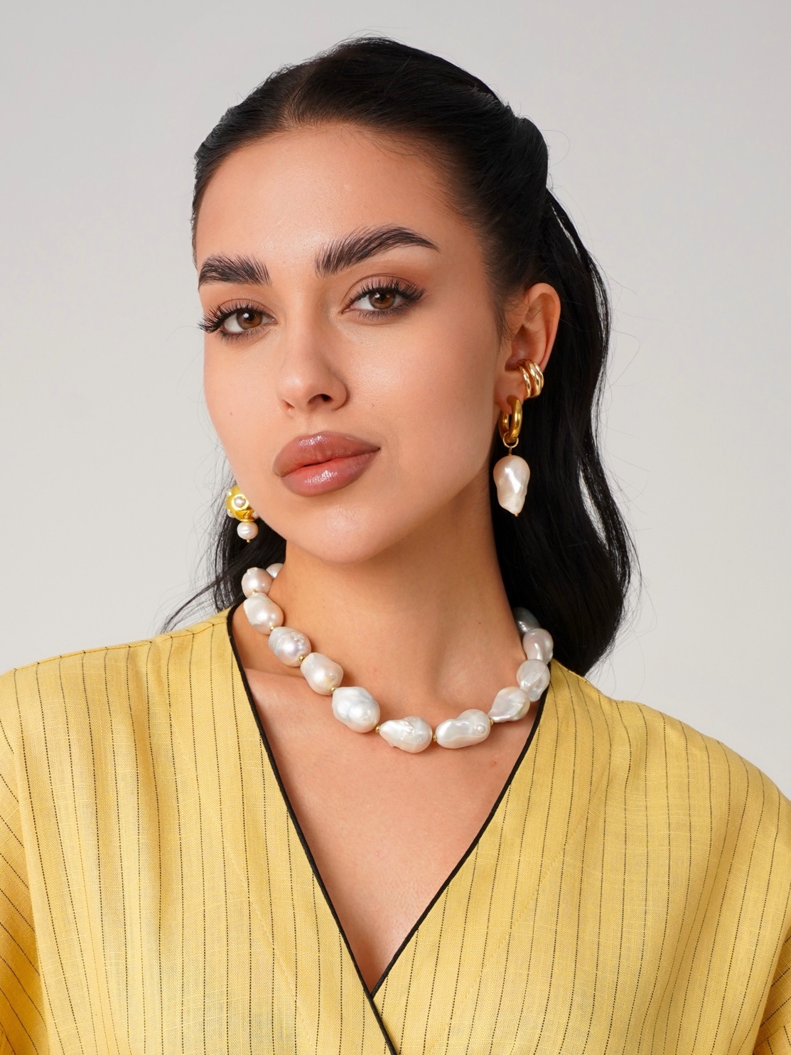 Колье из барочного крупного жемчуга (22 мм)