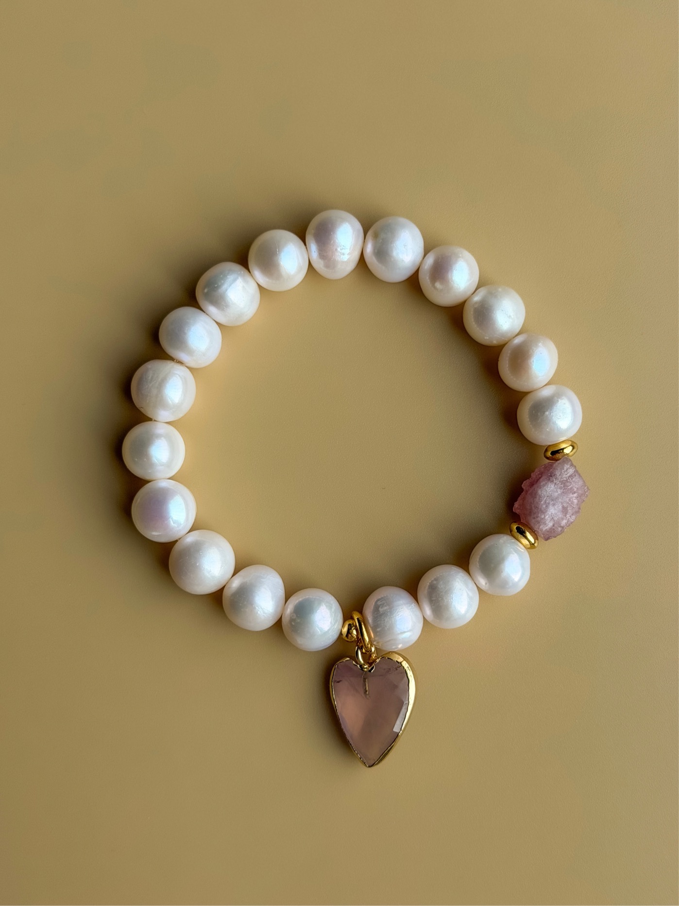 Браслет из жемчуга с розовым кварцем